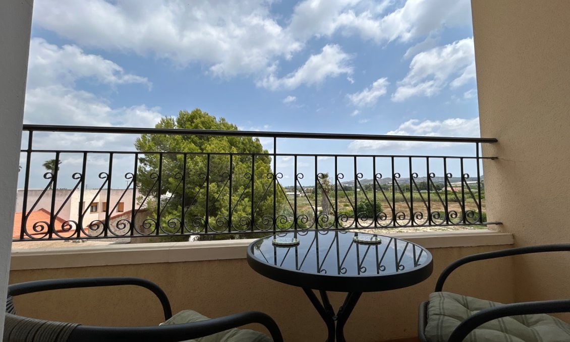 Segunda mano - Apartamento -
Jacarilla - Inland