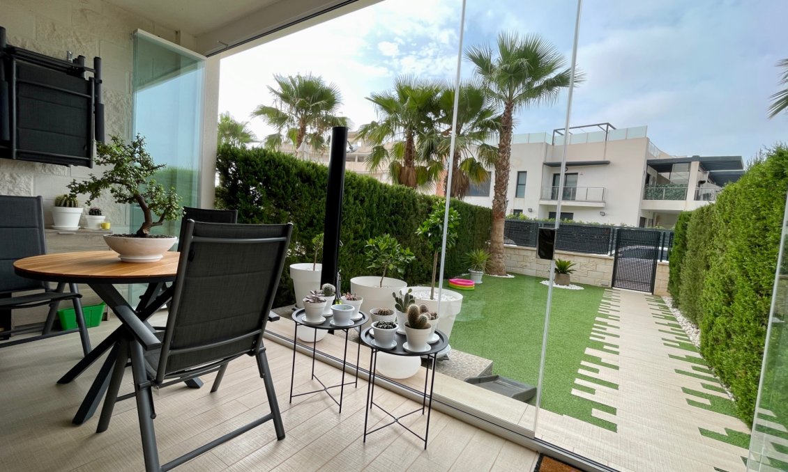 Segunda mano - Apartamento -
Orihuela Costa - Costa Blanca