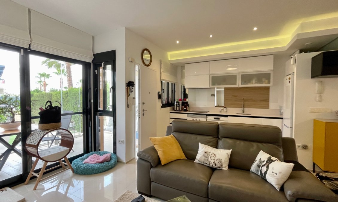 Segunda mano - Apartamento -
Orihuela Costa - Costa Blanca