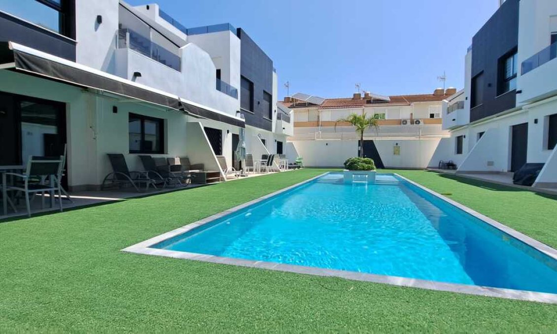 Segunda mano - Bungalow -
San Pedro del Pinatar - Las Salinas
