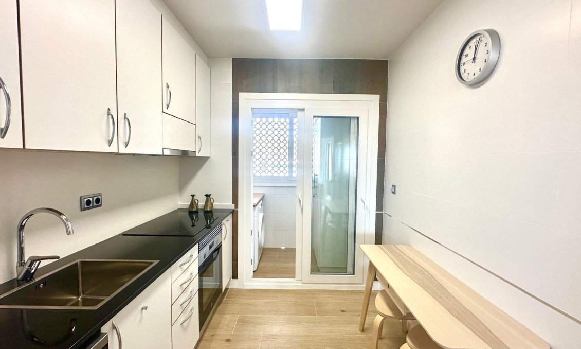 Segunda mano - Apartamento -
Orihuela Costa - Campoamor