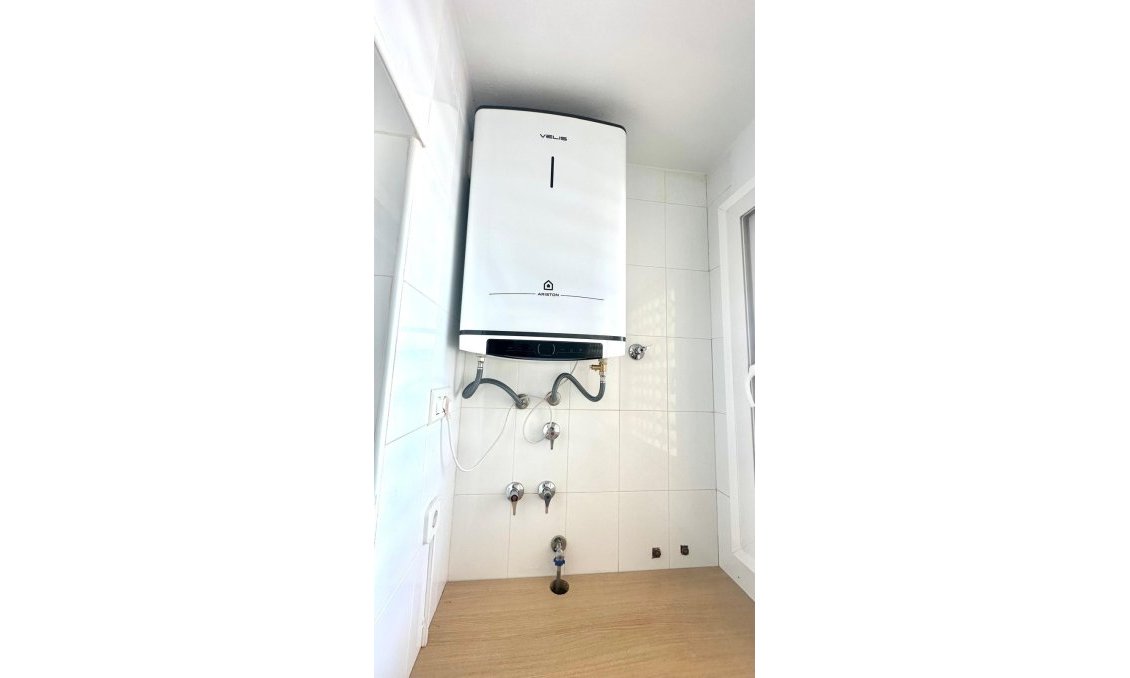 Segunda mano - Apartamento -
Orihuela Costa - Campoamor