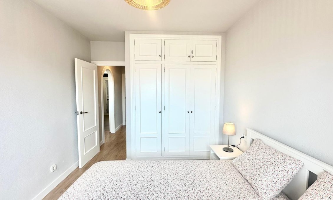 Segunda mano - Apartamento -
Orihuela Costa - Campoamor