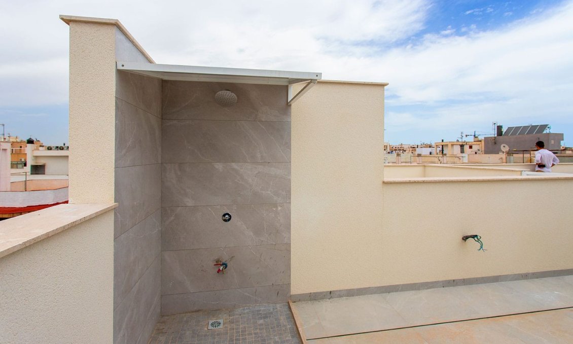 Használt Ingatlanok - Apartman -
Torrevieja - Costa Blanca