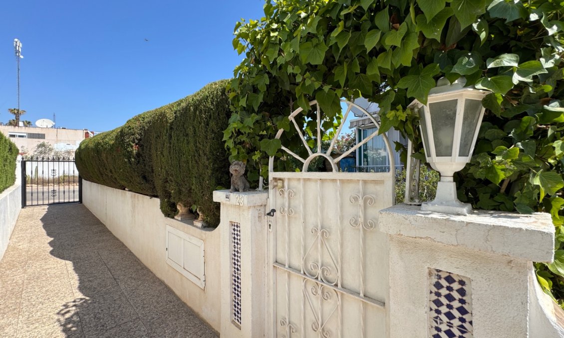 Segunda mano - Apartamento -
Orihuela Costa - Costa Blanca