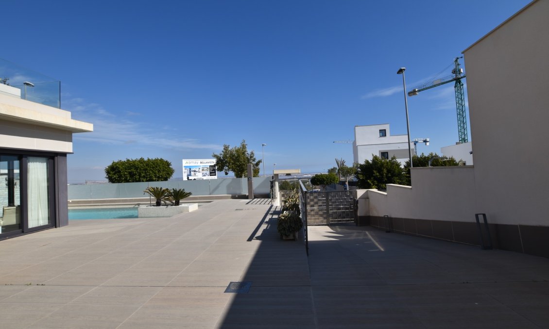 Segunda mano - Villa -
San Miguel de Salinas - Inland
