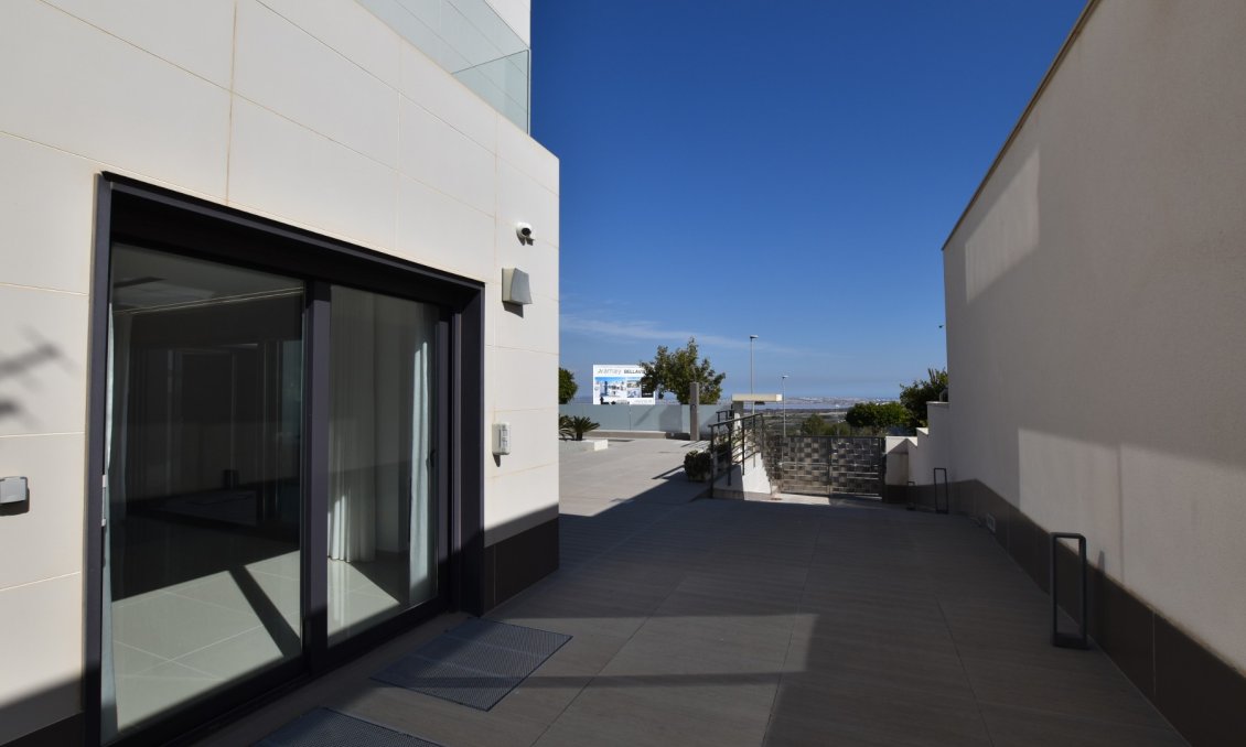 Segunda mano - Villa -
San Miguel de Salinas - Inland