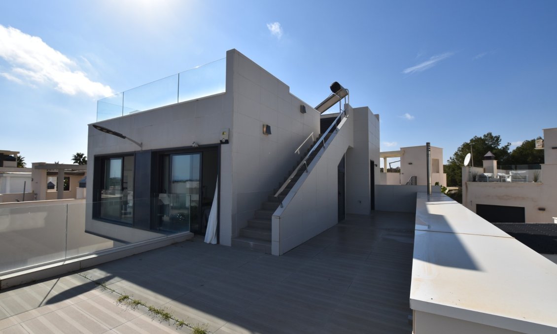 Segunda mano - Villa -
San Miguel de Salinas - Inland