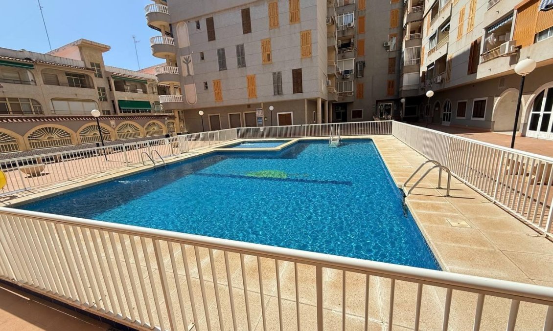 Segunda mano - Ático -
Torrevieja - Acequion