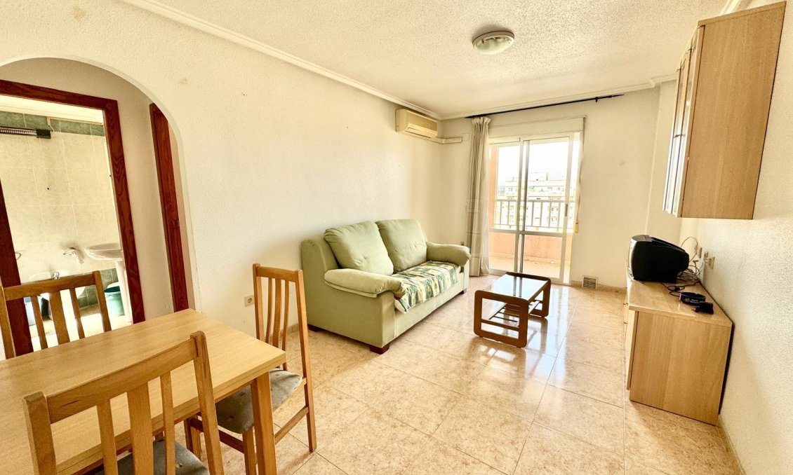 Segunda mano - Ático -
Torrevieja - El Molino