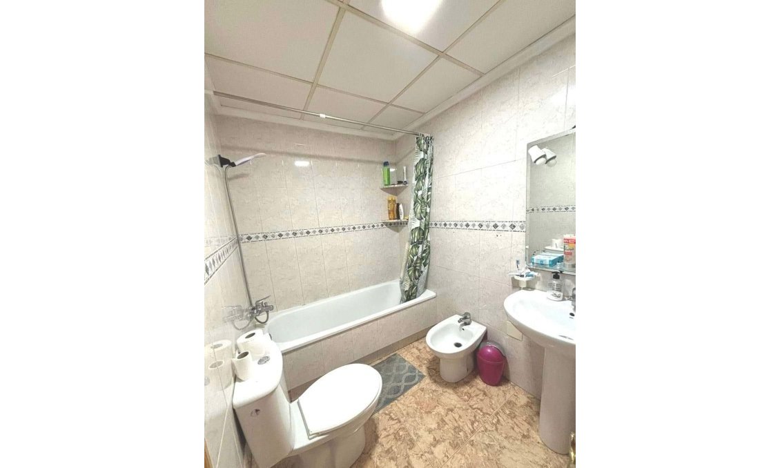 Wiederverkauf - Wohnung -
Torrevieja - Curva Del Palangre