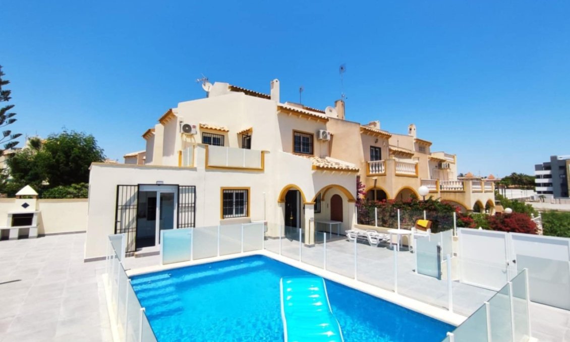 Segunda mano - Quad Villa -
Playa Flamenca - Costa Blanca