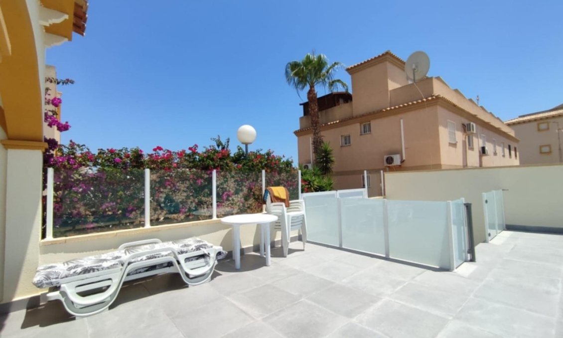 Segunda mano - Quad Villa -
Playa Flamenca - Costa Blanca