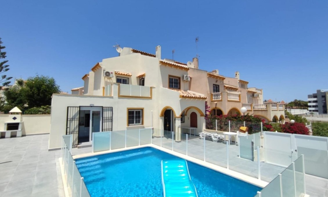 Segunda mano - Quad Villa -
Playa Flamenca - Costa Blanca
