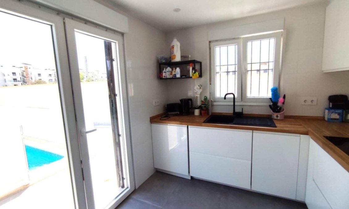 Segunda mano - Quad Villa -
Playa Flamenca - Costa Blanca