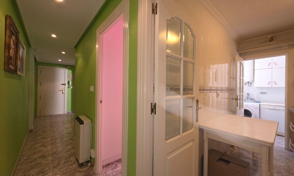 Segunda mano - Apartamento -
Torrevieja - Acequion