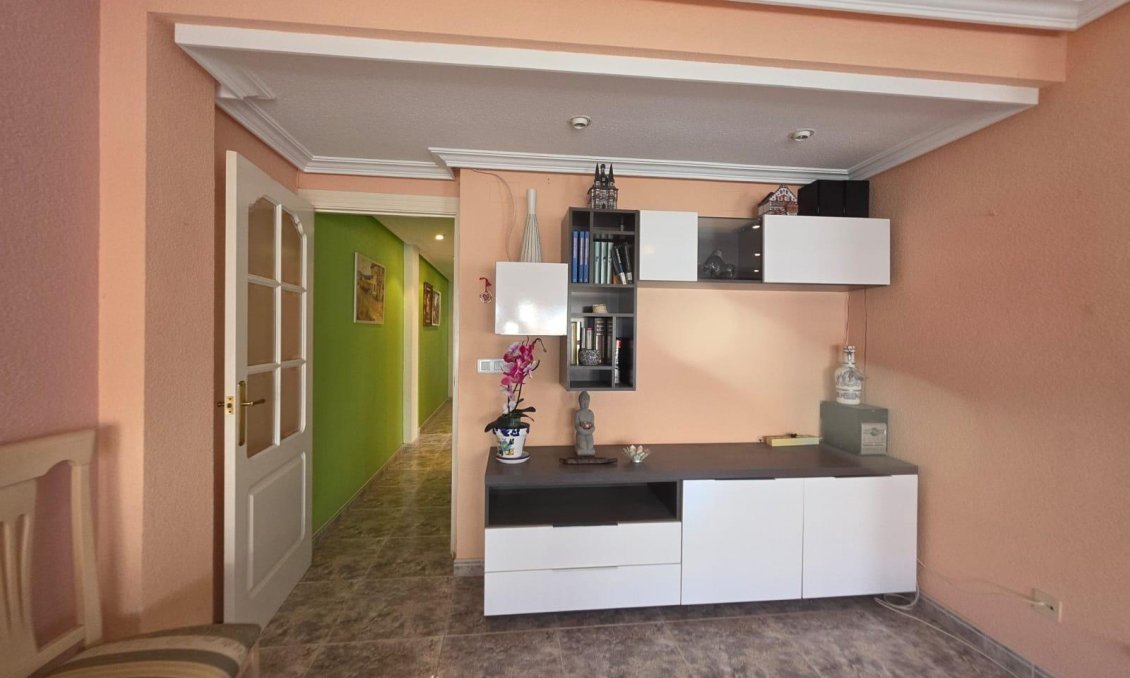 Segunda mano - Apartamento -
Torrevieja - Acequion