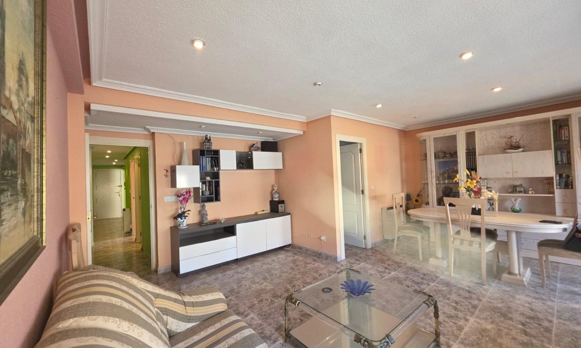 Segunda mano - Apartamento -
Torrevieja - Acequion