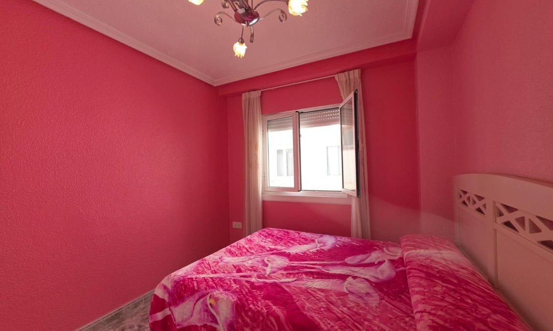 Segunda mano - Apartamento -
Torrevieja - Acequion