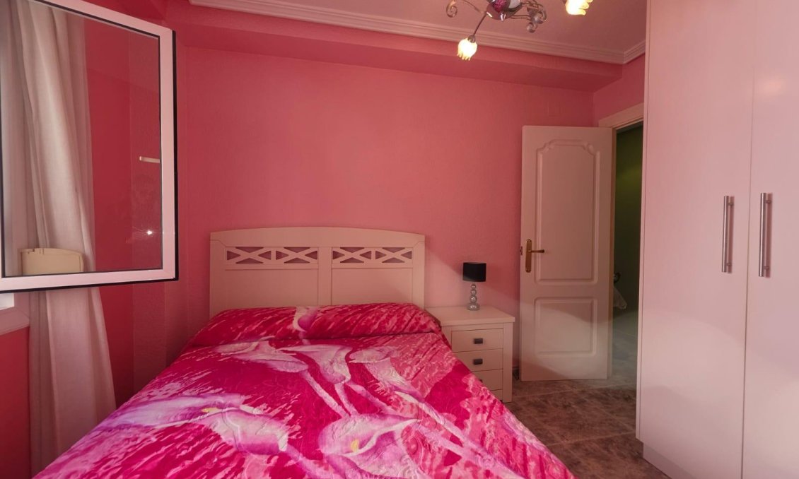 Segunda mano - Apartamento -
Torrevieja - Acequion