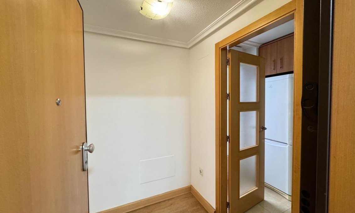 Wiederverkauf - Wohnung -
Torrevieja