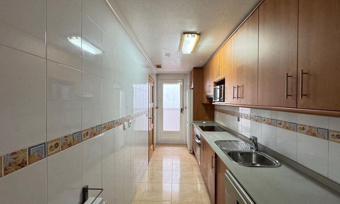 Wiederverkauf - Wohnung -
Torrevieja