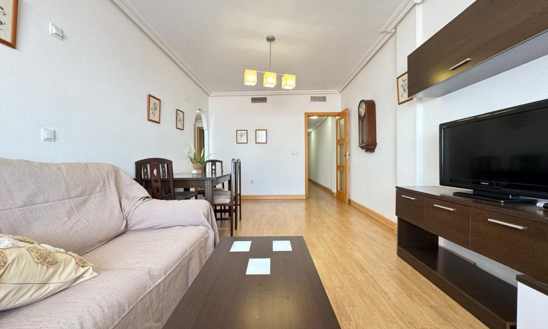 Wiederverkauf - Wohnung -
Torrevieja