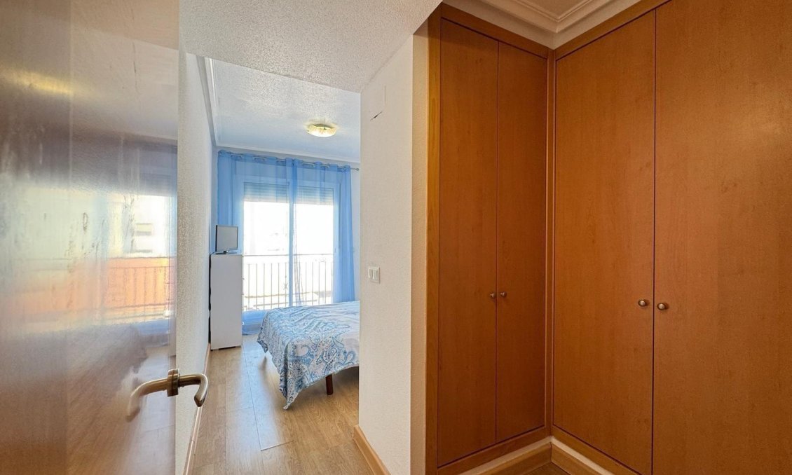 Wiederverkauf - Wohnung -
Torrevieja