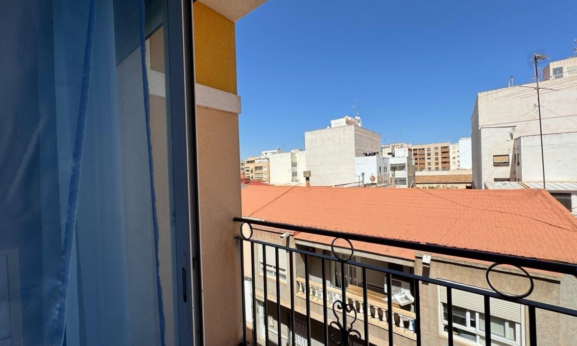 Wiederverkauf - Wohnung -
Torrevieja
