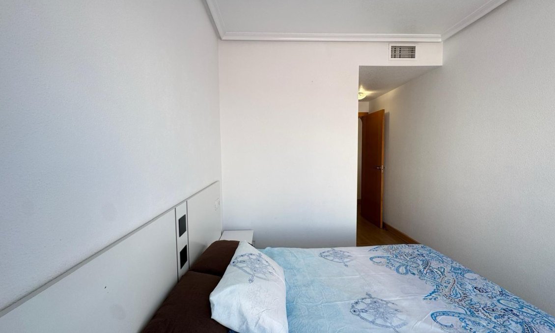 Wiederverkauf - Wohnung -
Torrevieja