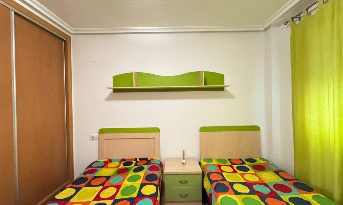 Wiederverkauf - Wohnung -
Torrevieja