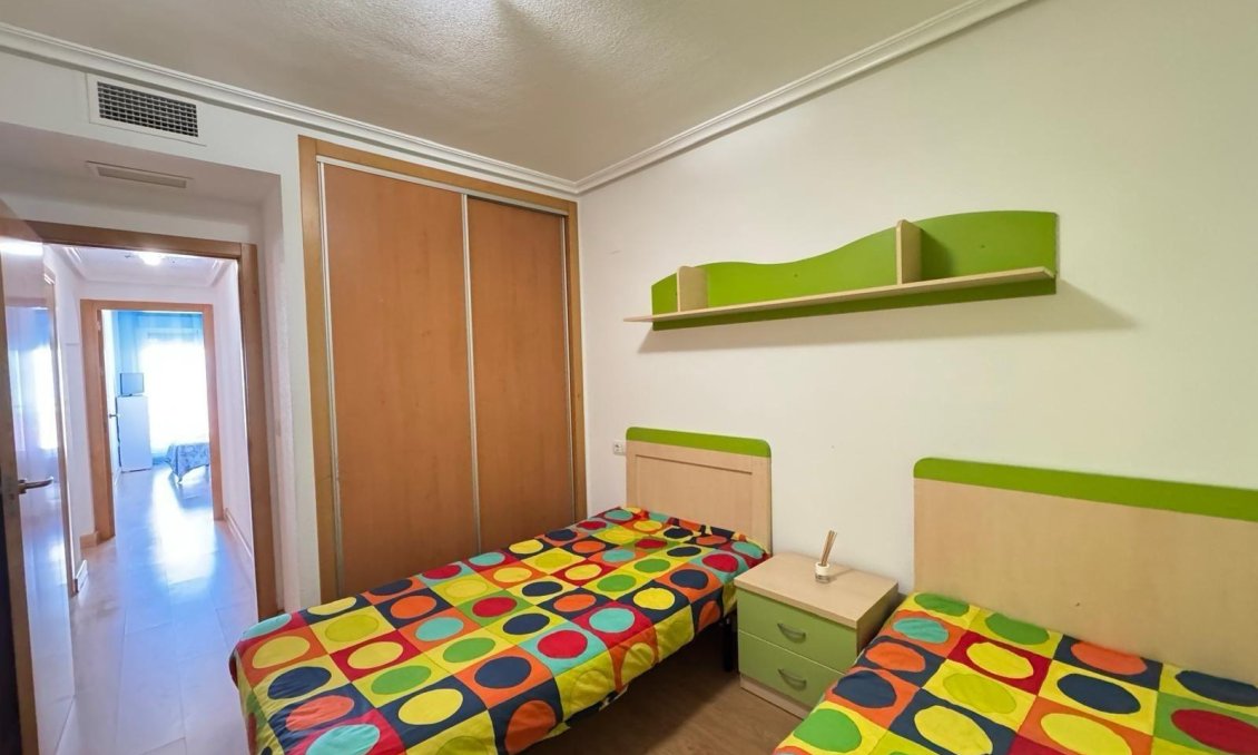 Wiederverkauf - Wohnung -
Torrevieja