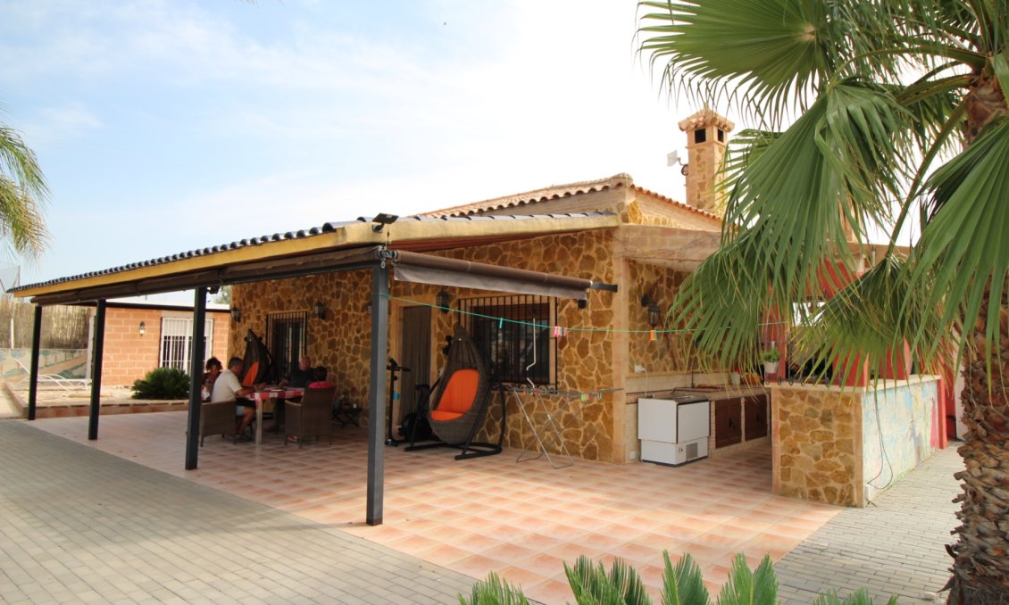 Segunda mano - Villa -
Fortuna - Inland