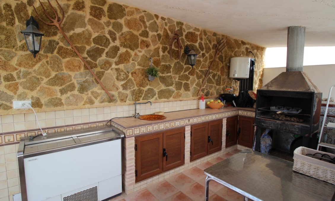 Segunda mano - Villa -
Fortuna - Inland