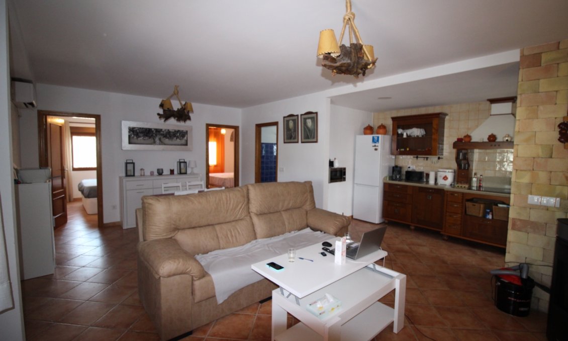 Segunda mano - Villa -
Fortuna - Inland