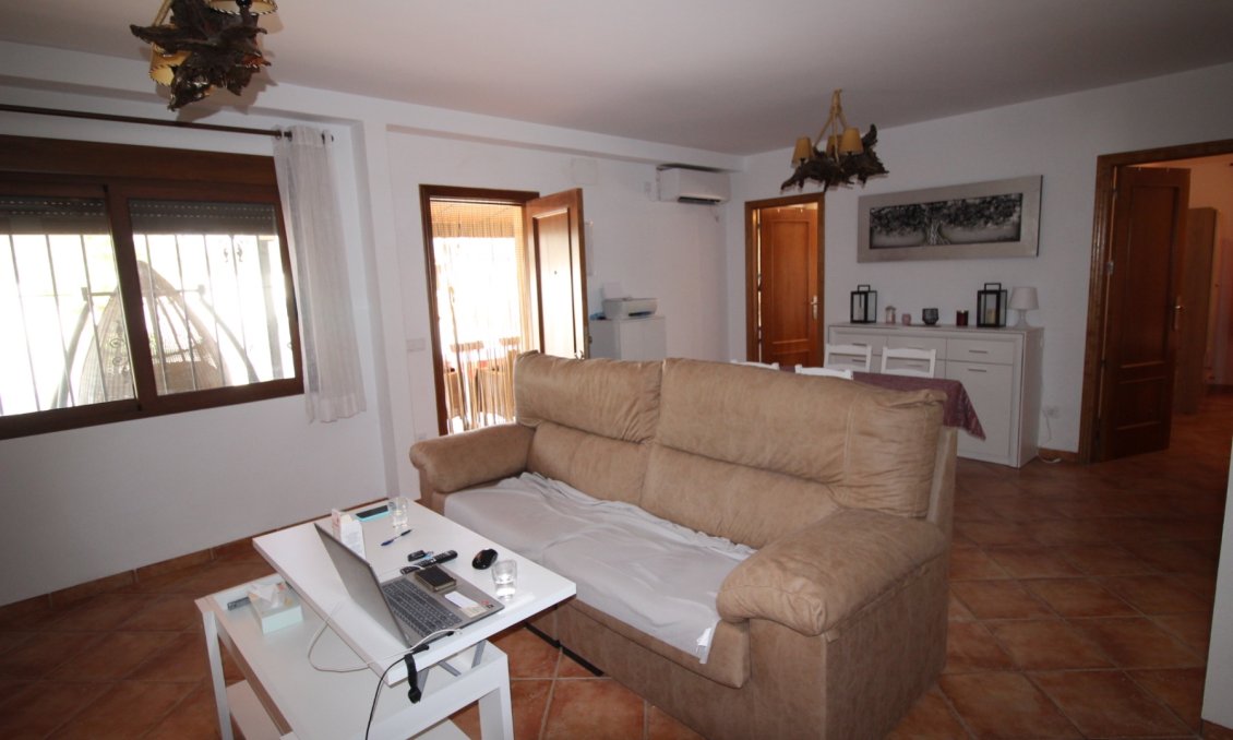 Segunda mano - Villa -
Fortuna - Inland