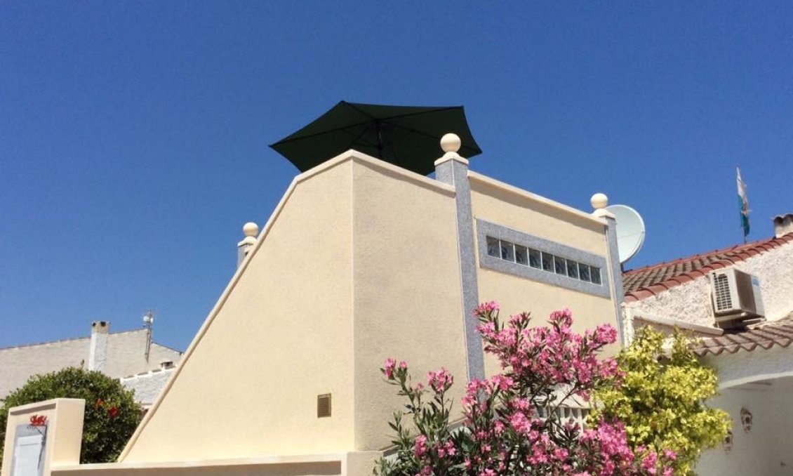 Segunda mano - Town House -
Torrevieja - El Limonar