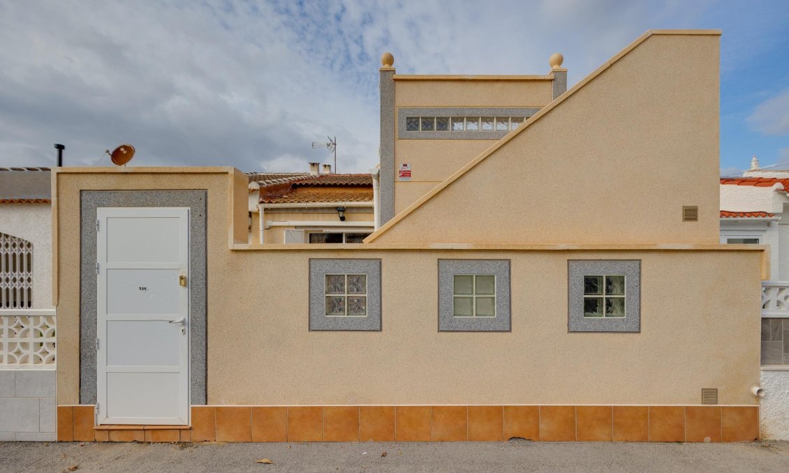 Segunda mano - Town House -
Torrevieja - El Limonar