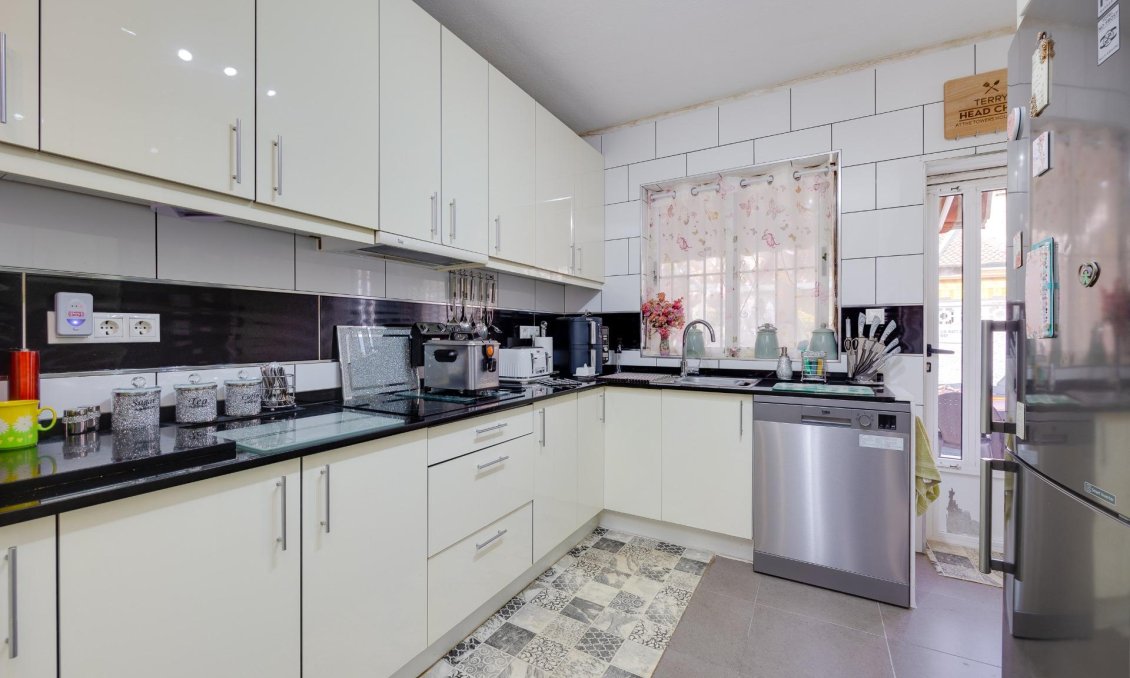 Segunda mano - Town House -
Torrevieja - El Limonar