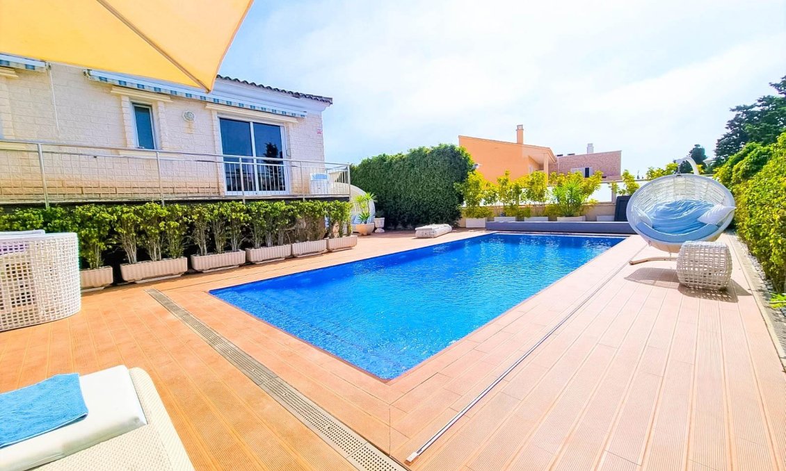 Revente - Villa -
Torrevieja - Torre La Mata
