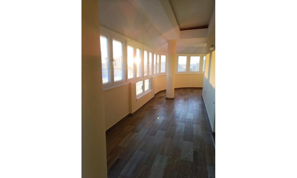 Wiederverkauf - Penthouse -
Torrevieja - Centro