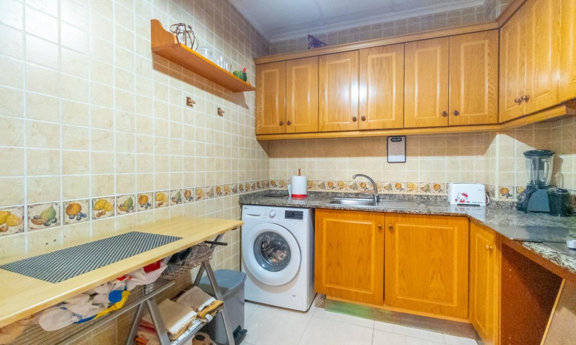 Wiederverkauf - Wohnung -
Torrevieja - Centro