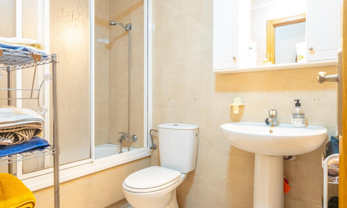 Wiederverkauf - Wohnung -
Torrevieja - Centro