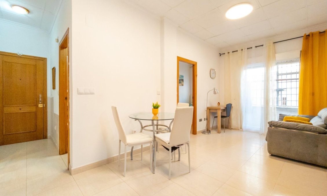 Wiederverkauf - Wohnung -
Torrevieja - Centro
