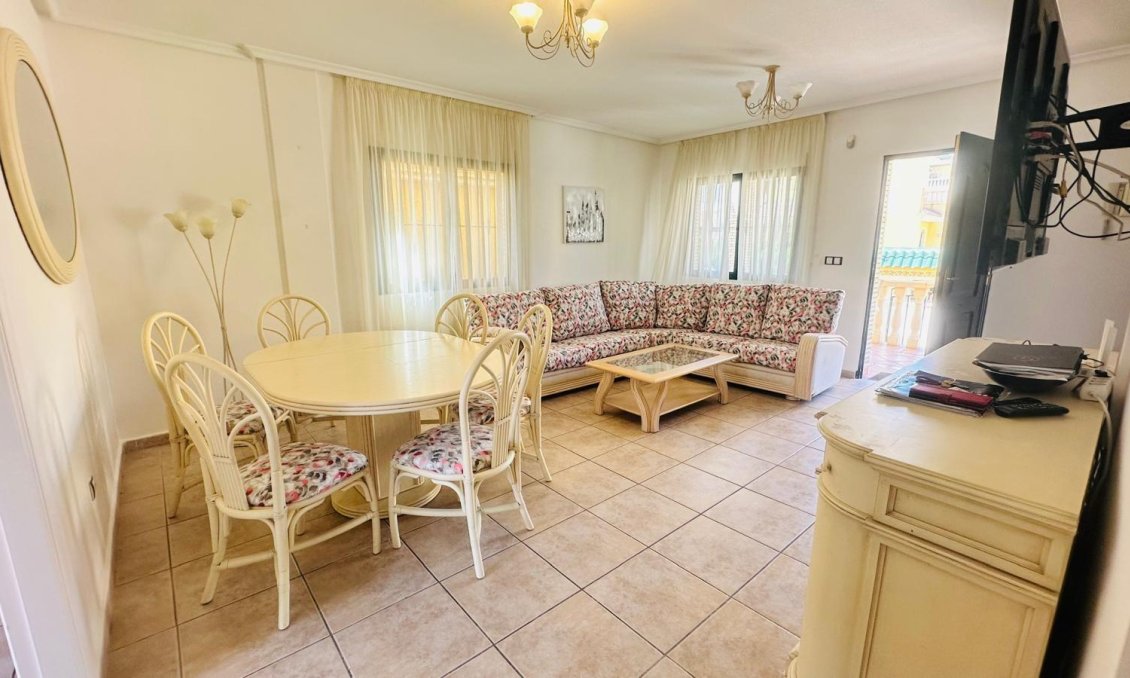 Segunda mano - Villa -
Orihuela Costa - PAU 8