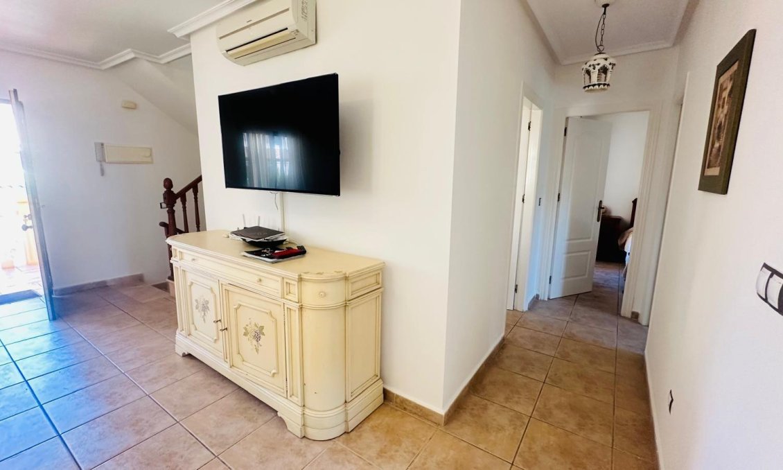 Segunda mano - Villa -
Orihuela Costa - PAU 8