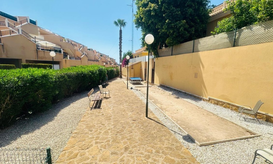 Segunda mano - Villa -
Orihuela Costa - PAU 8