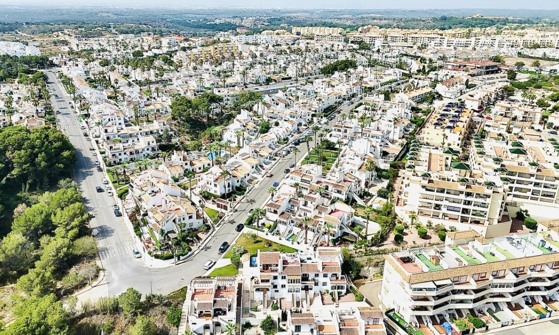 Segunda mano - Apartamento -
Villamartin - Costa Blanca