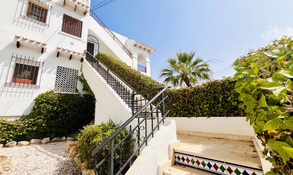 Segunda mano - Apartamento -
Villamartin - Costa Blanca
