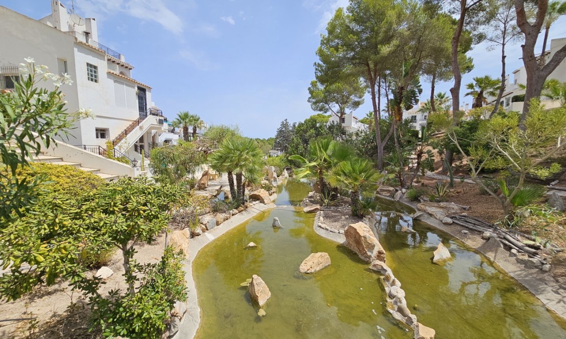 Segunda mano - Apartamento -
Villamartin - Costa Blanca